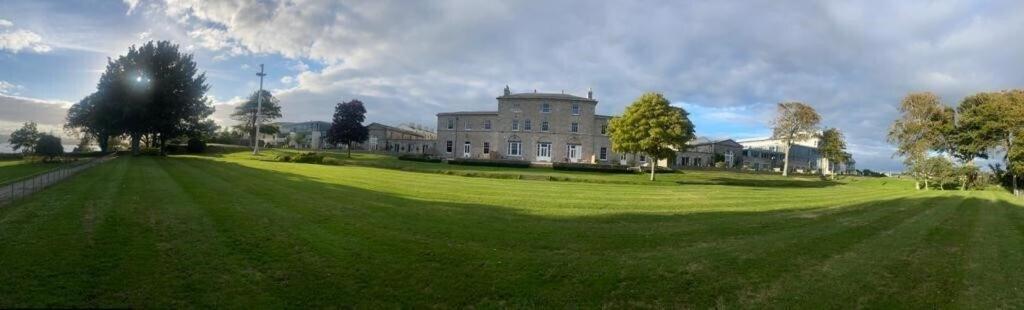 Churchills Residence By Pureserviced Plymouth Esterno foto